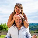 Le Clos Des Troubadours Bed & Breakfast Pennautier
