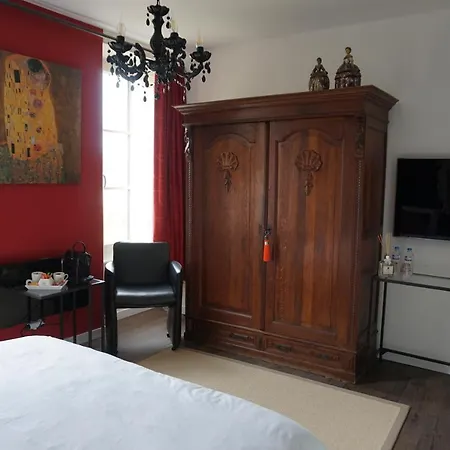 Le Clos Des Troubadours 4*