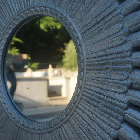 Le Clos Des Troubadours Bed & Breakfast 4*