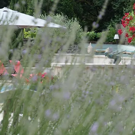 Bed & Breakfast Le Clos Des Troubadours *