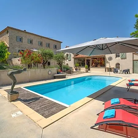 Bed & Breakfast Le Clos Des Troubadours 4*