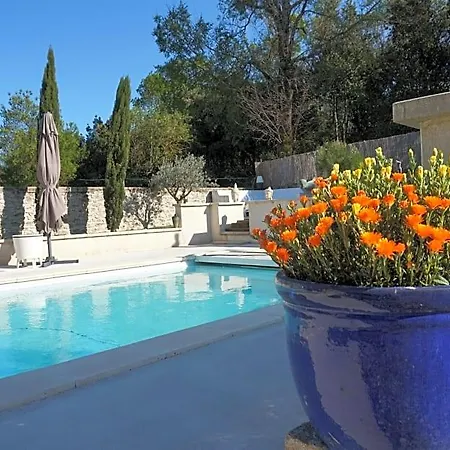 Le Clos Des Troubadours Bed & Breakfast 4*