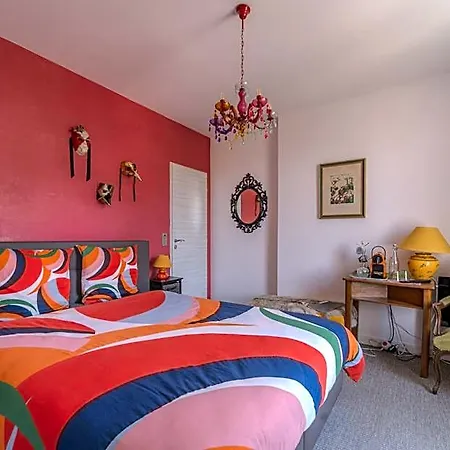 Le Clos Des Troubadours Bed and breakfast