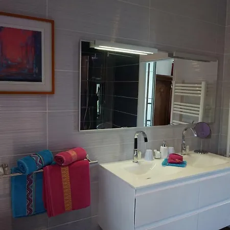 Le Clos Des Troubadours Bed & Breakfast 4*